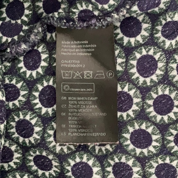 H&M Women’s Top Sun Motif Long Sleeve Blue Green Button Back Polyester Size 14 - Picture 6 of 7